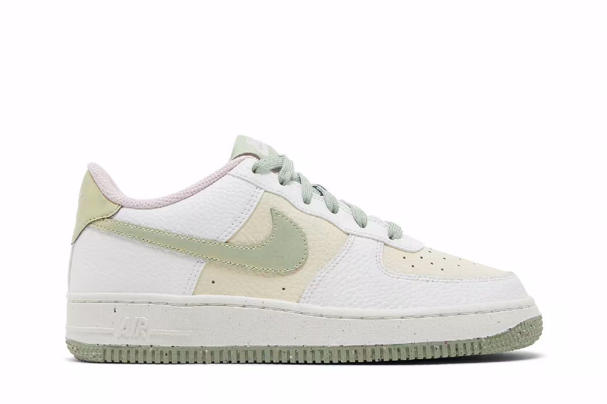 Nike Air Force 1 LV8 GS Muted Green, view 2