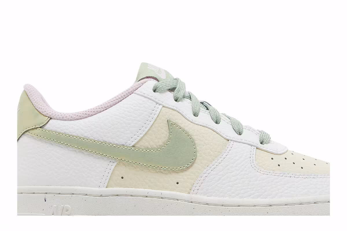Nike Air Force 1 LV8 GS Muted Green, view 3