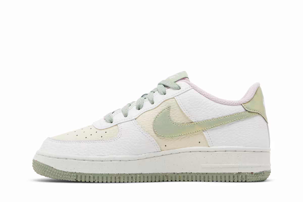 Nike Air Force 1 LV8 GS Muted Green, view 4