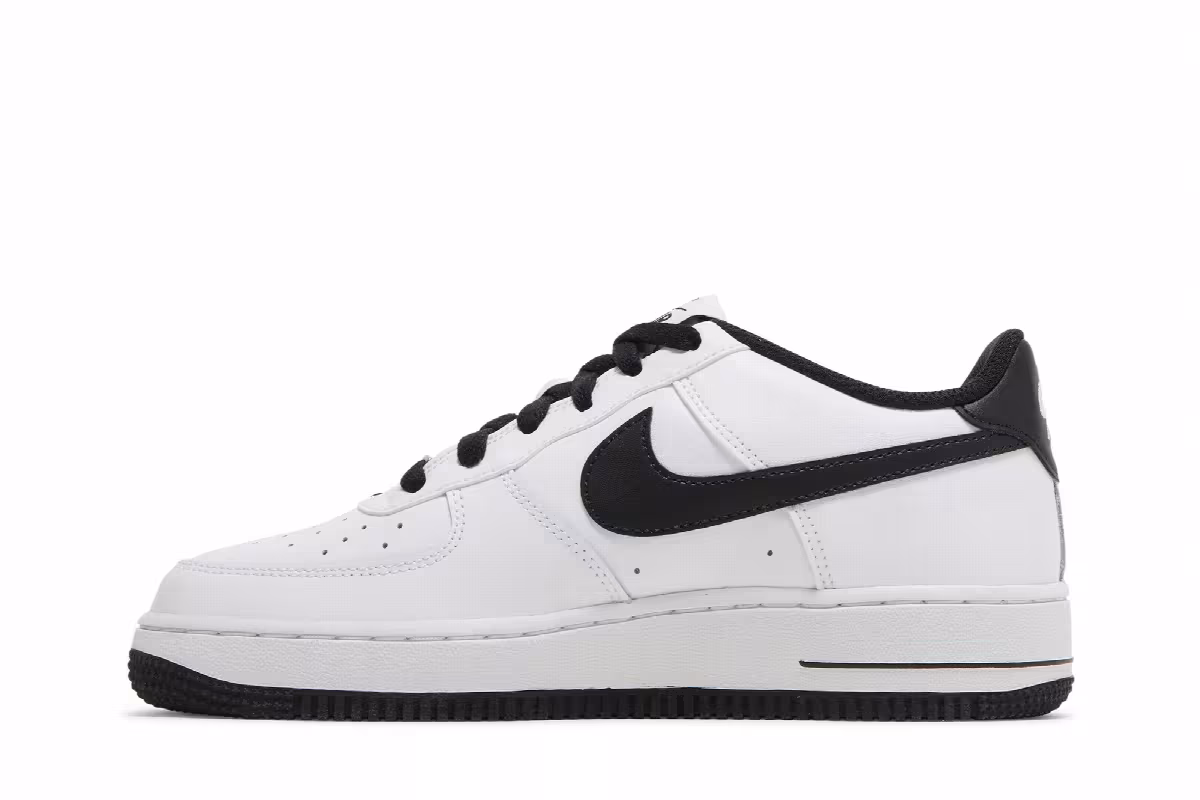 Nike Air Force 1 White Black, view 4