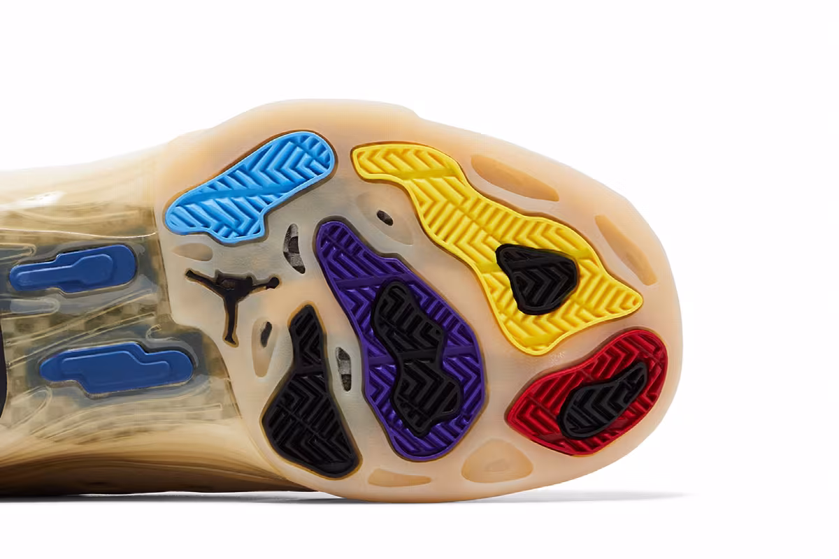Infinite Archives x Air Jordan 17 Low Beach, view 6