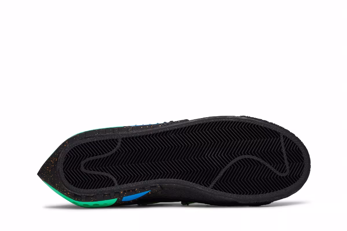 Off-White x Nike Blazer Low Black, view 5