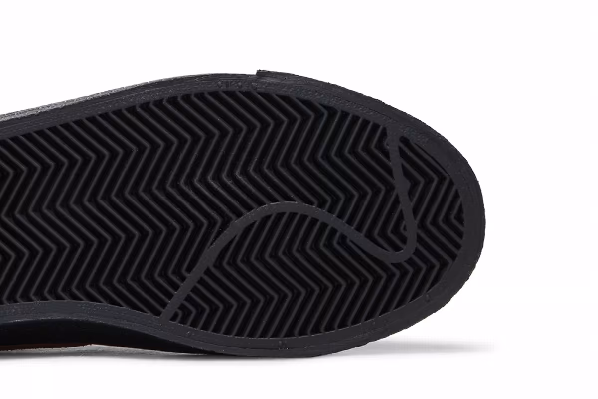 Supreme x Nike Zoom Blazer Mid QS SB Black Snakeskin, view 6