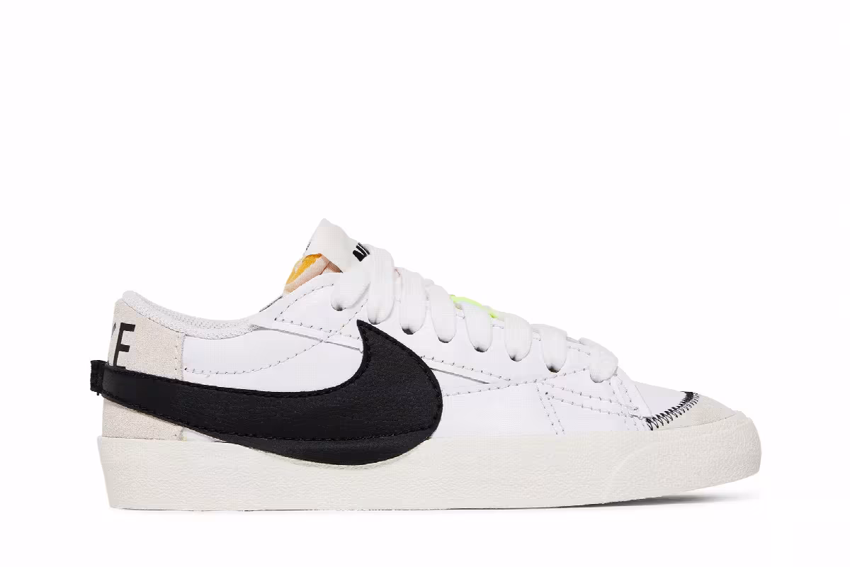 Nike Men's Blazer Low White Black, view 2