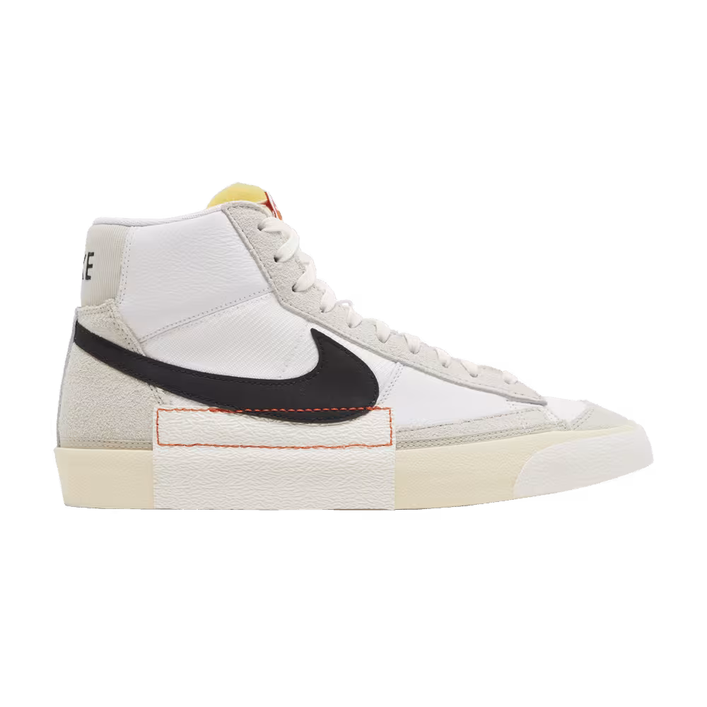 Nike Blazer Mid Remastered - Light Bone Black