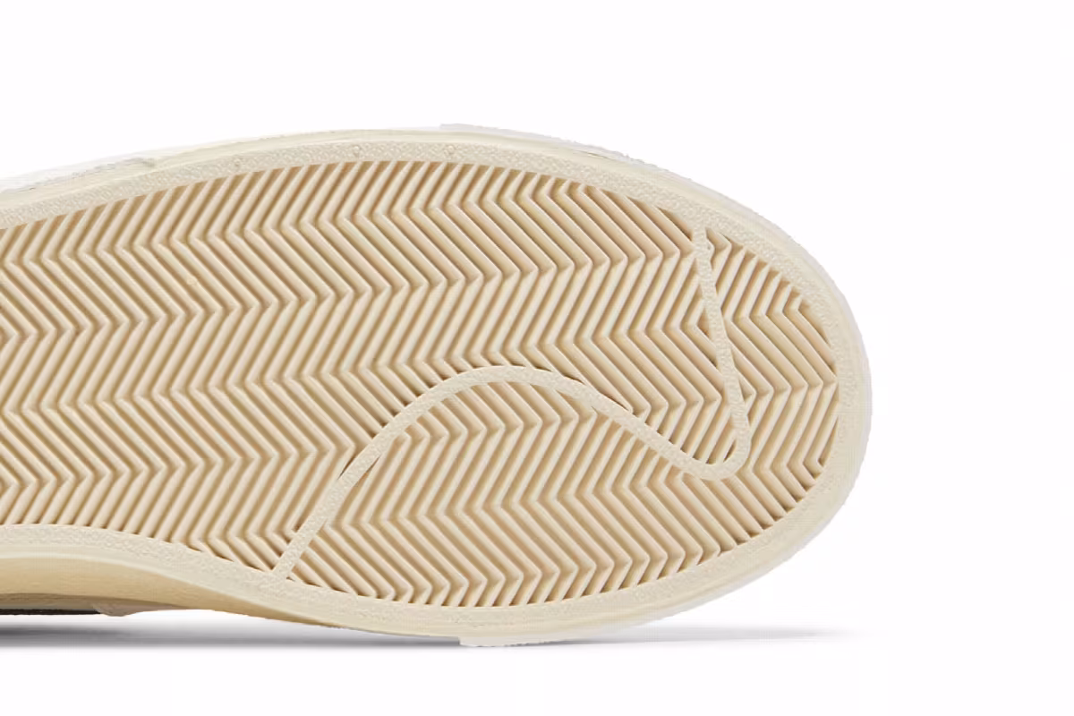 Nike Blazer Mid Remastered - Light Bone Black, view 6