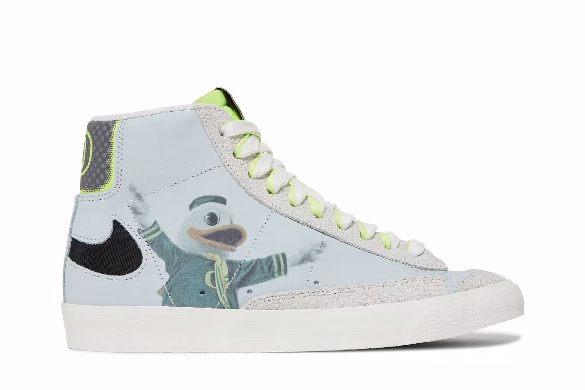 Nike Blazer Mid ’77 University of Oregon Women's Basketball, view 2