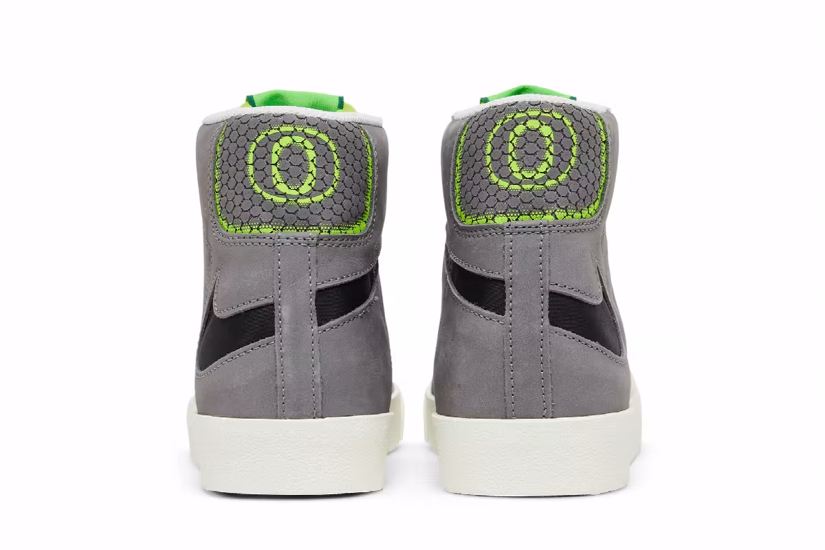 Nike Blazer Mid ’77 University of Oregon Football, view 7