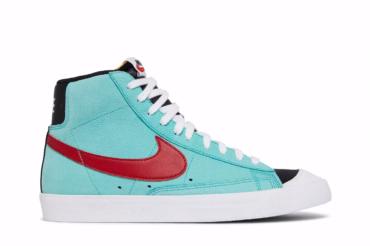 NBA x Nike Blazer Mid WNBA, view 2