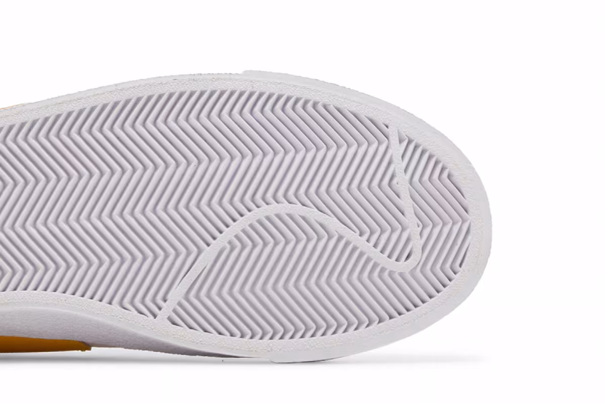 Nike Blazer Low Jumbo White Vivid Sulfur, view 6