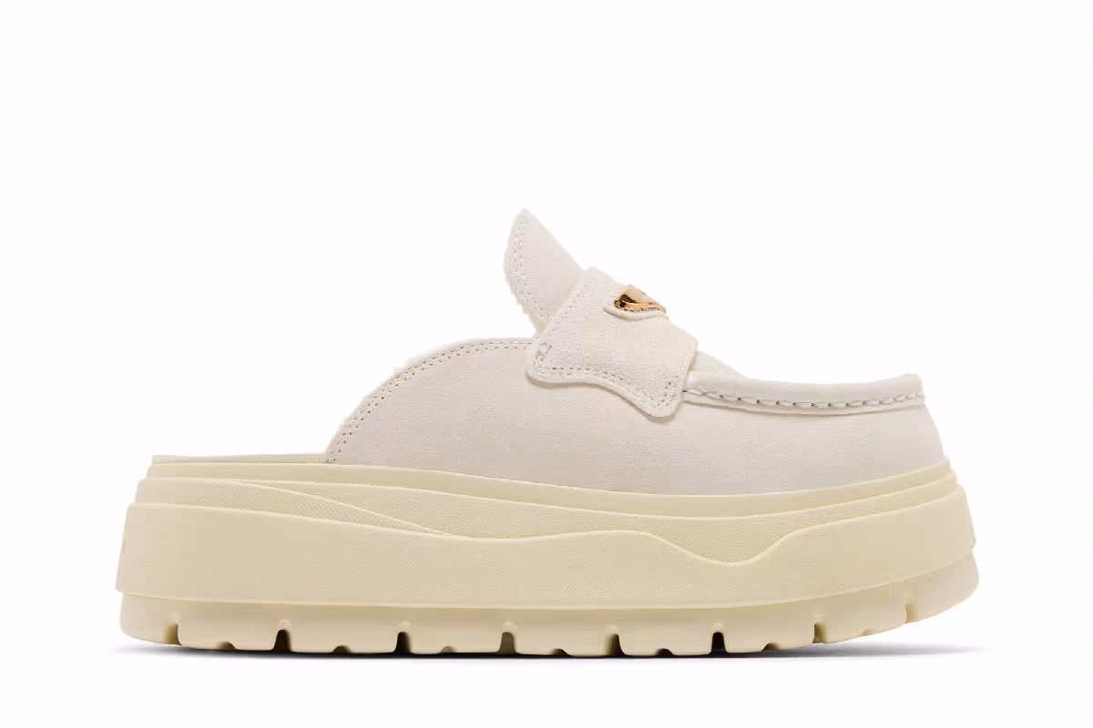 Women's Air Jordan Mule Coconut Milk, view 2