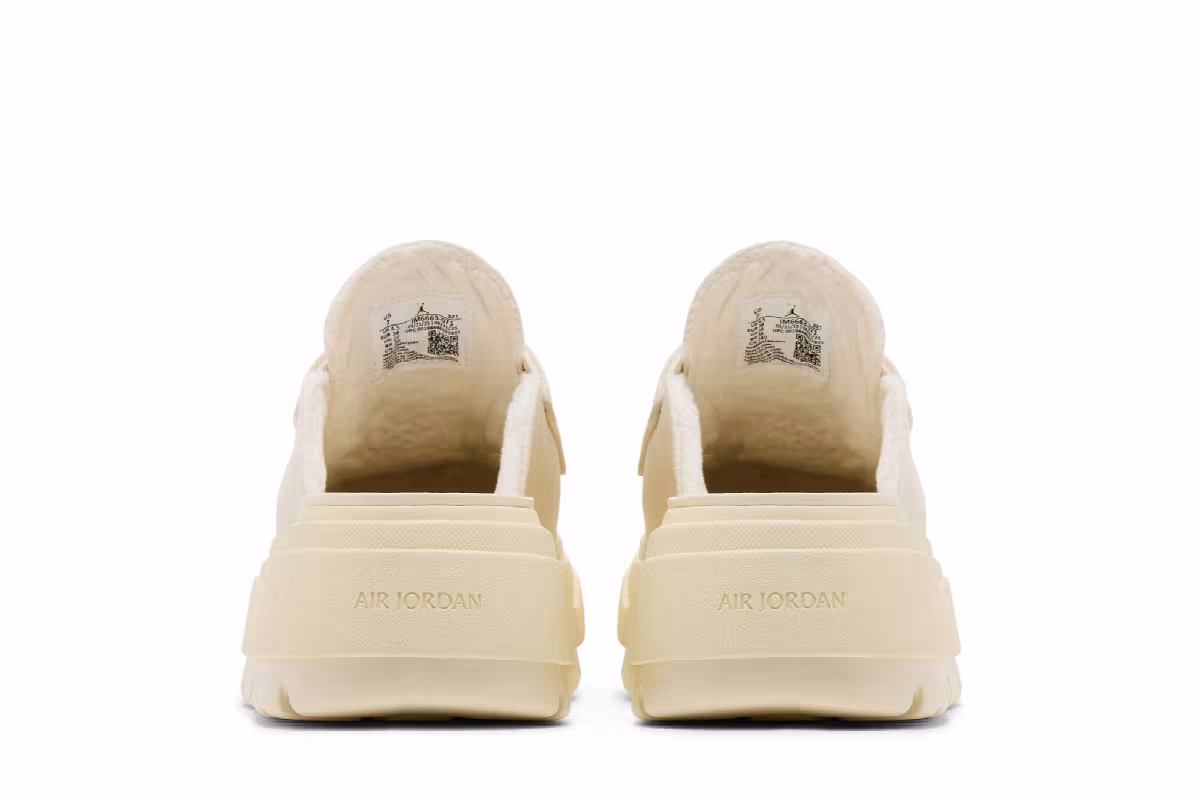 Women's Air Jordan Mule Coconut Milk, view 7