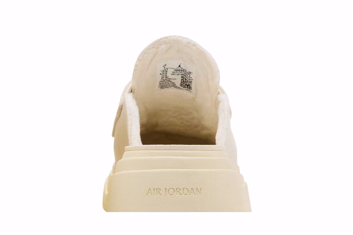 Women's Air Jordan Mule Coconut Milk, view 8