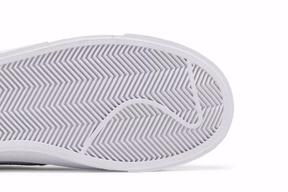 Nike Blazer Mid Remastered - Grey Black, view 6