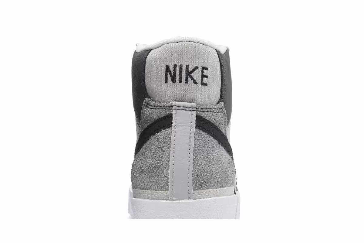 Nike Blazer Mid Remastered - Grey Black, view 8