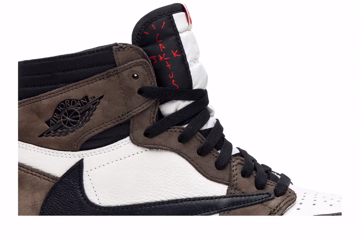 Travis Scott x Air Jordan 1 High OG Mocha, view 3