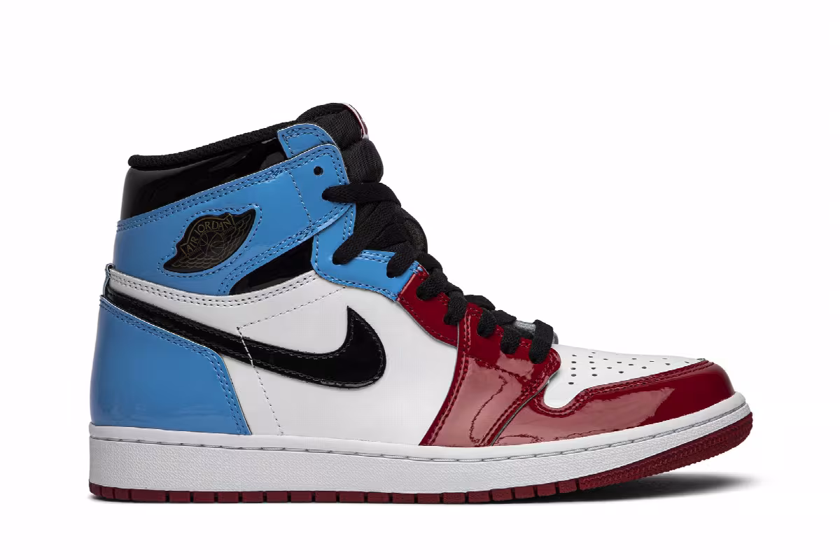 Air Jordan 1 High OG Fearless, view 2