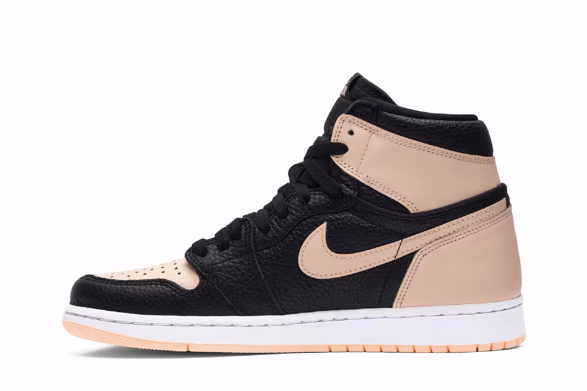 Air Jordan 1 High OG Crimson Tint, view 4