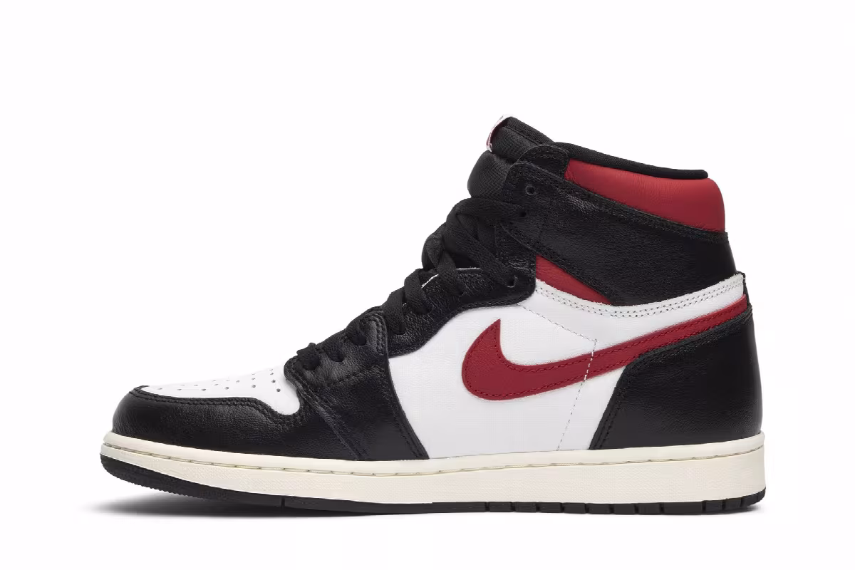Air Jordan 1 High OG Gym Red, view 4