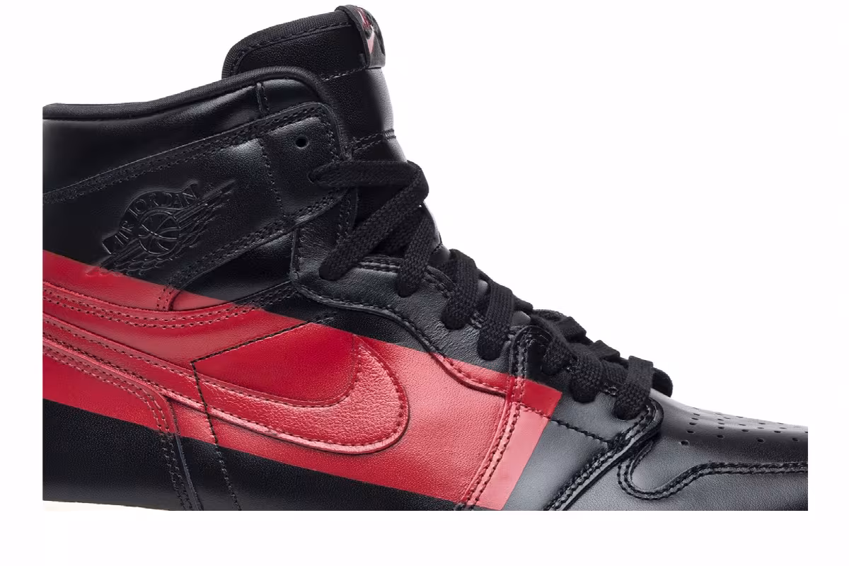 Air Jordan 1 High OG Couture, view 3