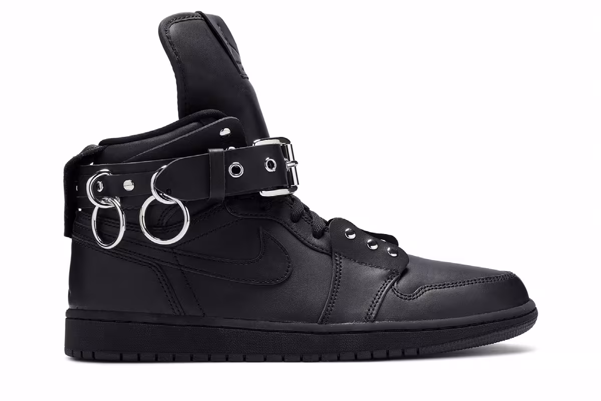 Comme des Garçons x Air Jordan 1 Strap High Black, view 2