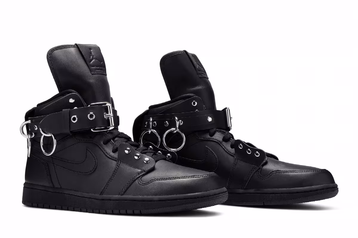 Comme des Garçons x Air Jordan 1 Strap High Black, view 9