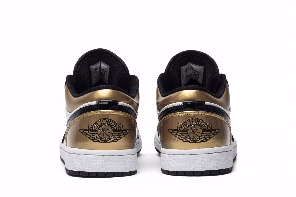 Air Jordan 1 Low Gold Toe, view 7