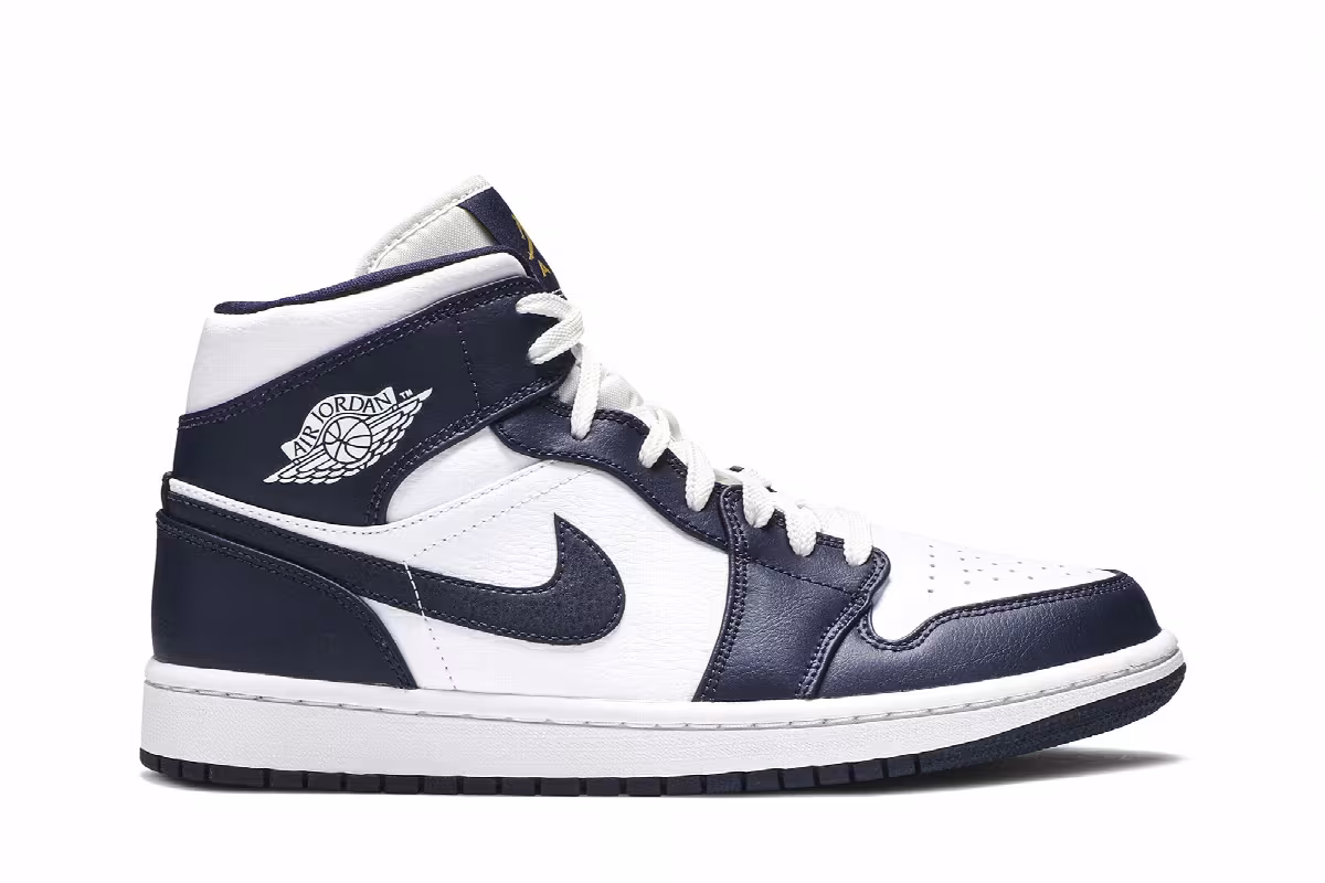 Air Jordan 1 Mid Obsidian, view 2