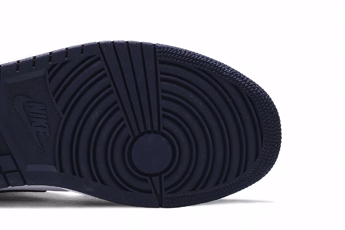 Air Jordan 1 Mid Obsidian, view 6