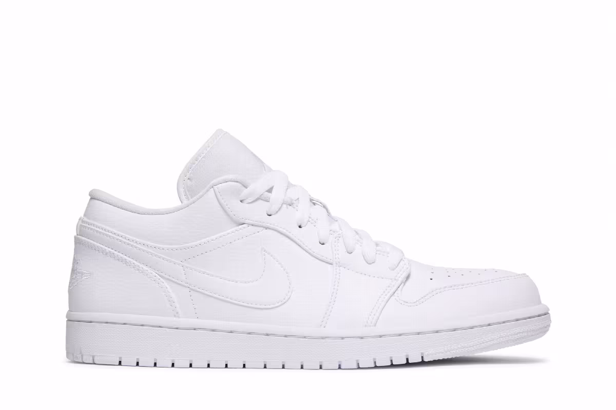 Air Jordan 1 Low Triple White, view 2