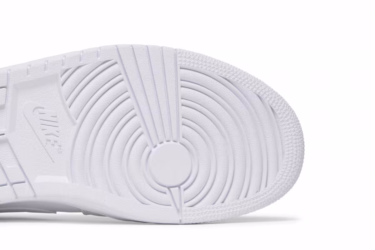Air Jordan 1 Low Triple White, view 6