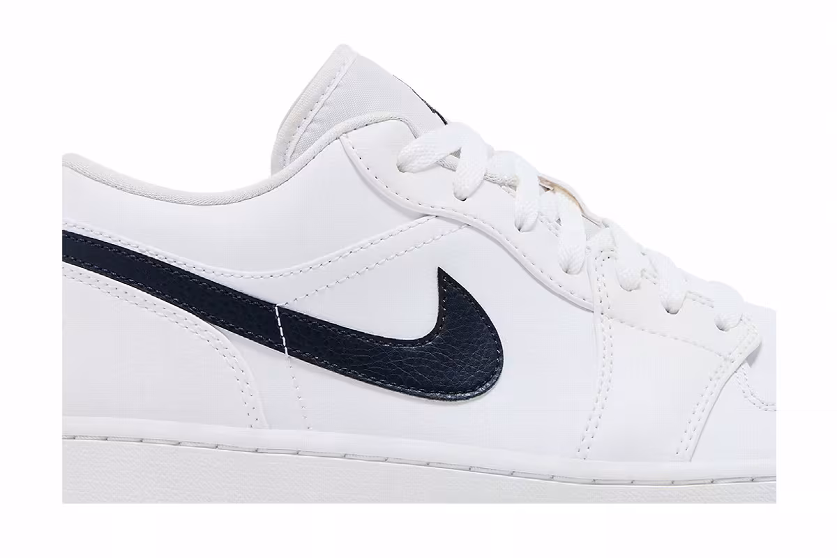 Air Jordan 1 Low White Obsidian, view 3