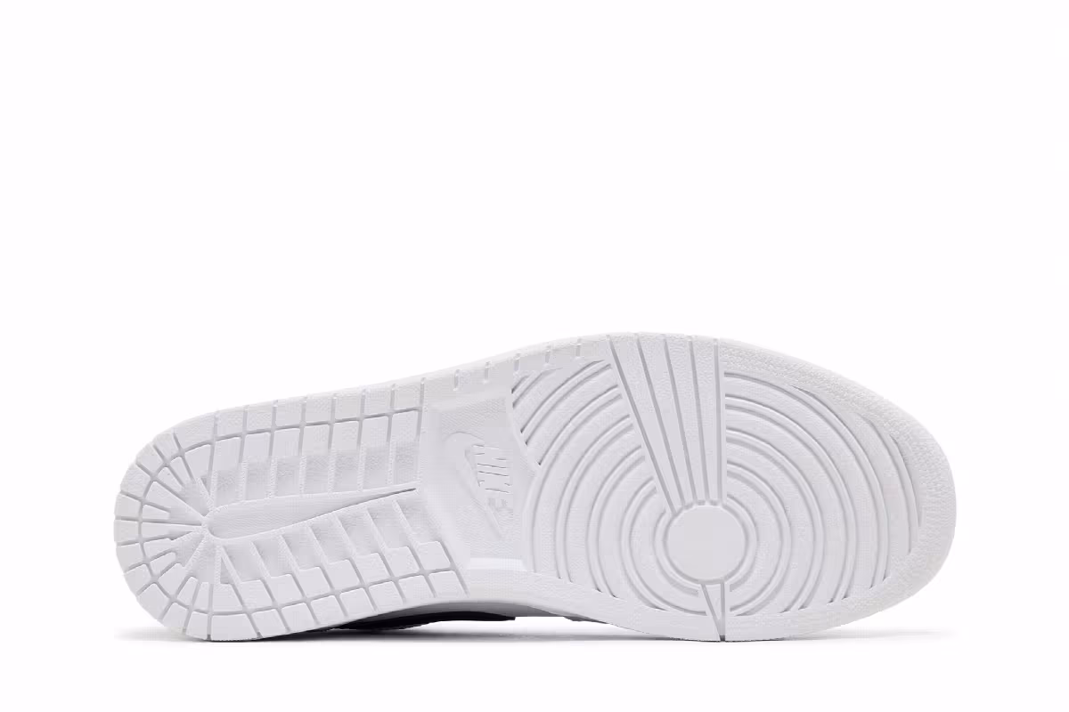 Air Jordan 1 Low White Obsidian, view 5