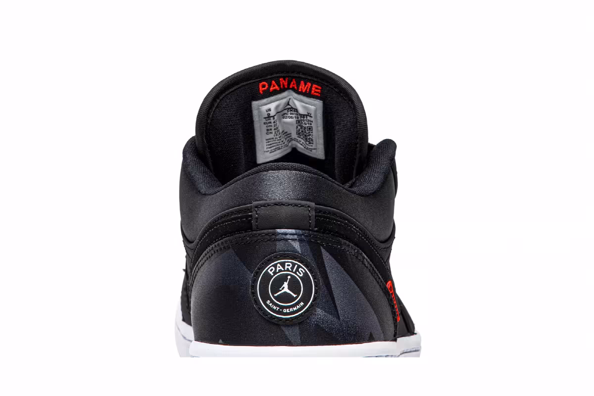 Paris Saint-Germain x Air Jordan 1 Low Black, view 8