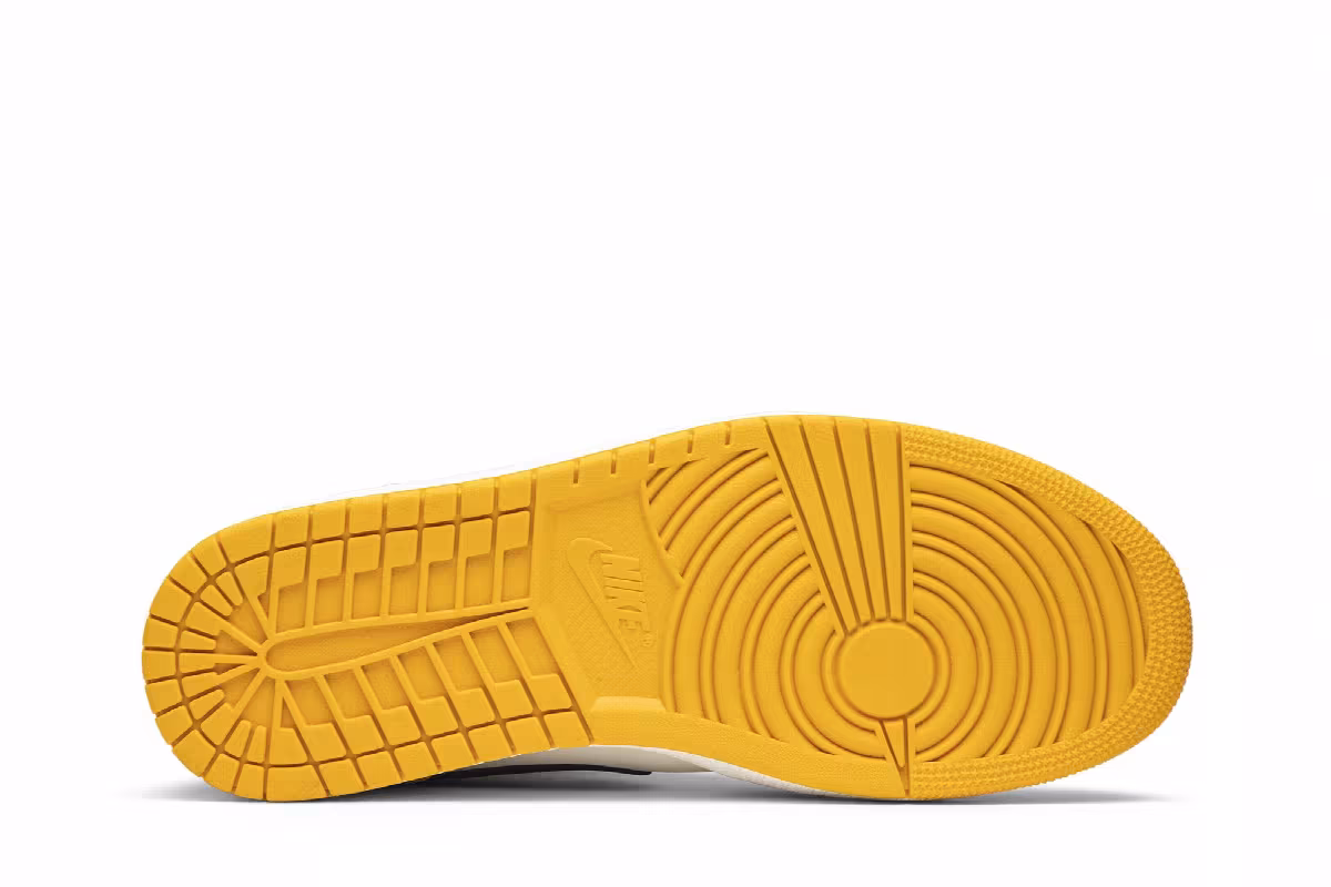 Air Jordan 1 Mid Lakers, view 5