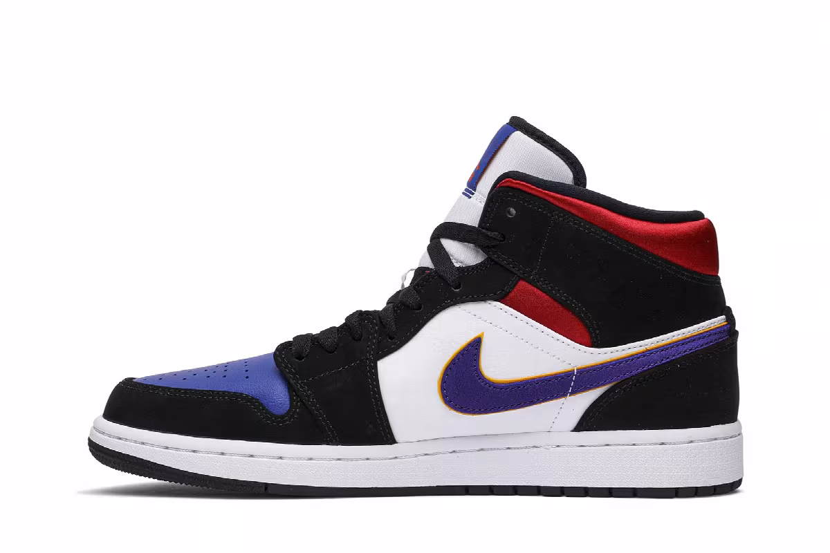 Air Jordan 1 Mid SE Rivals, view 4