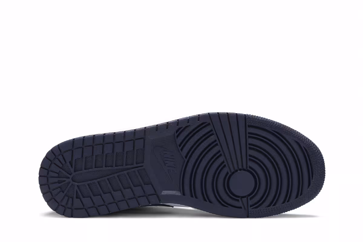 Air Jordan 1 Mid Sanded Purple, view 5