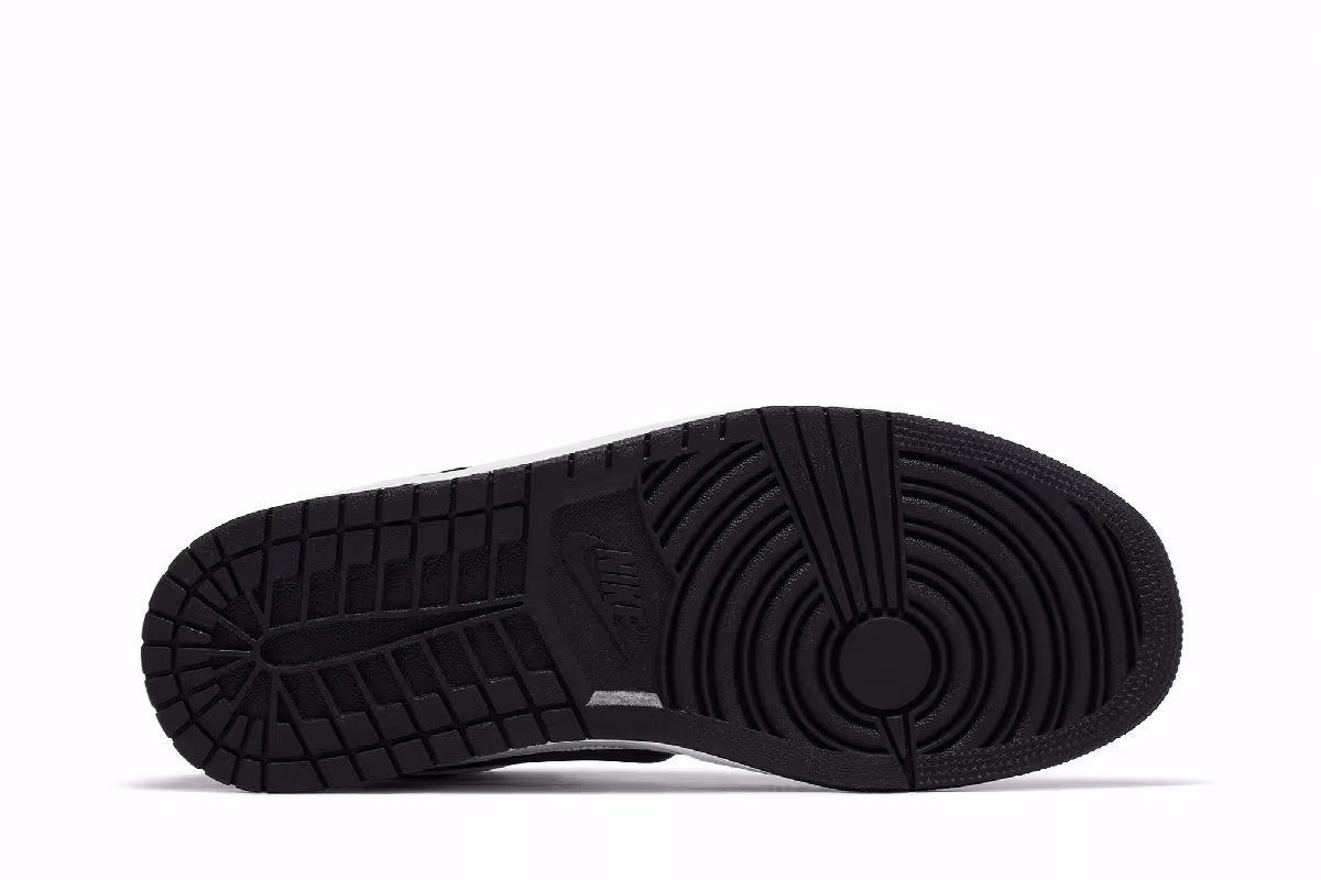 Air Jordan 1 Mid Quai 54, view 5