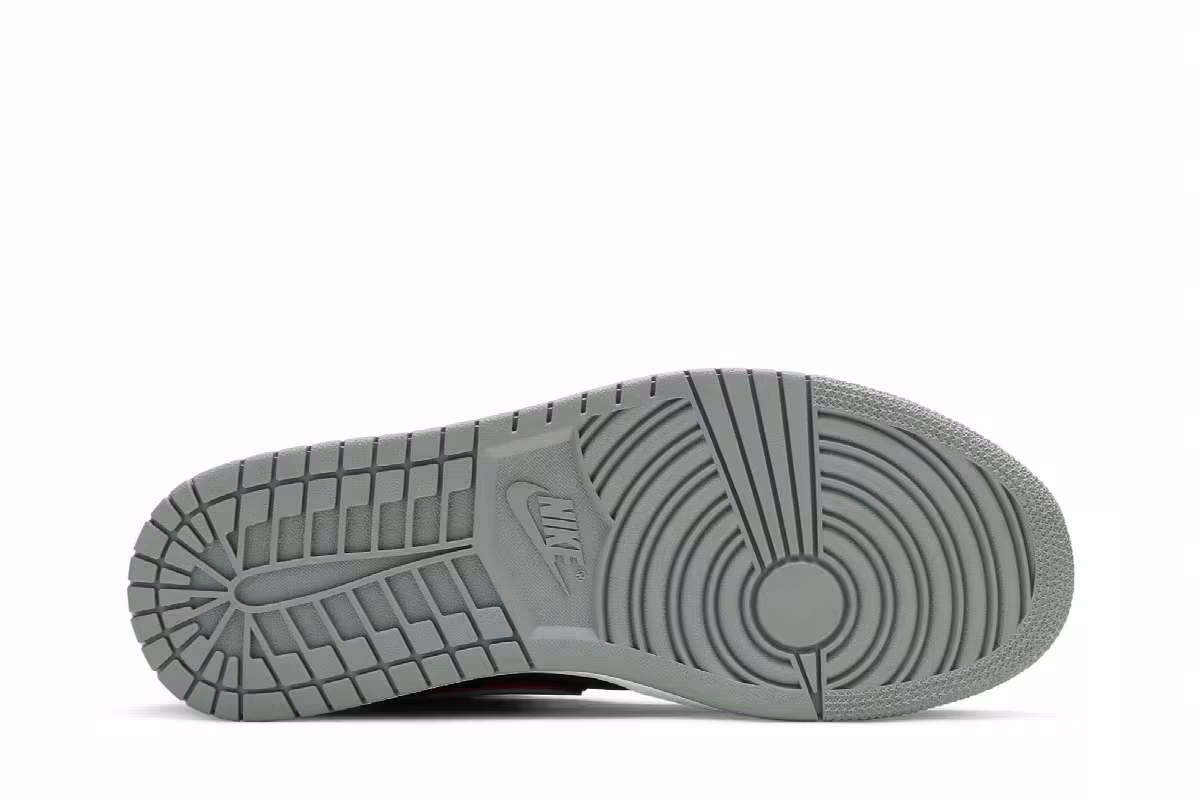 Air Jordan 1 Mid Black Grey, view 5