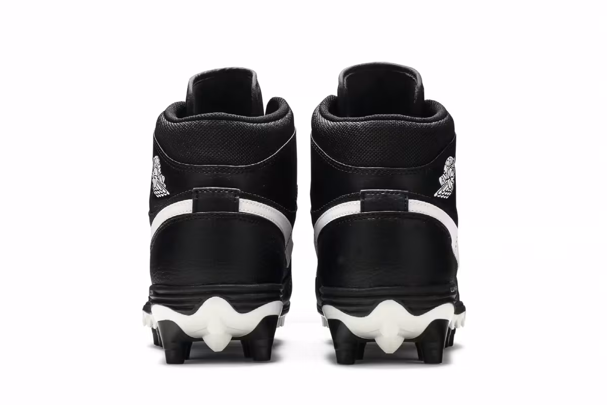 Air Jordan 1 Mid TD Cleat Black, view 7