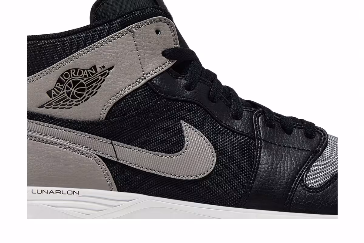 Air Jordan 1 Mid TD Cleat Shadow, view 3