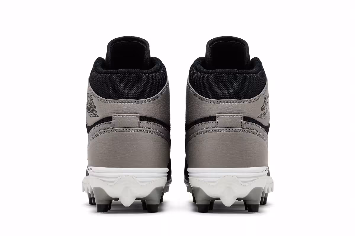 Air Jordan 1 Mid TD Cleat Shadow, view 7