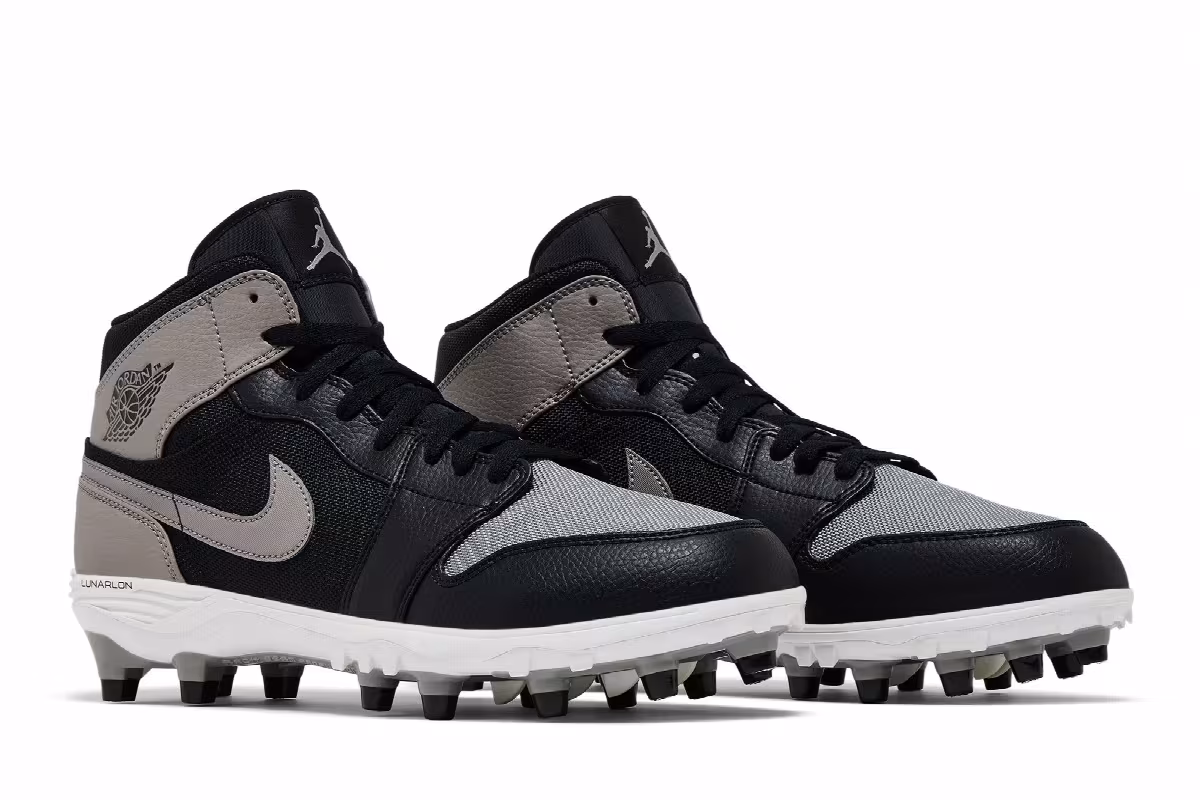 Air Jordan 1 Mid TD Cleat Shadow, view 9