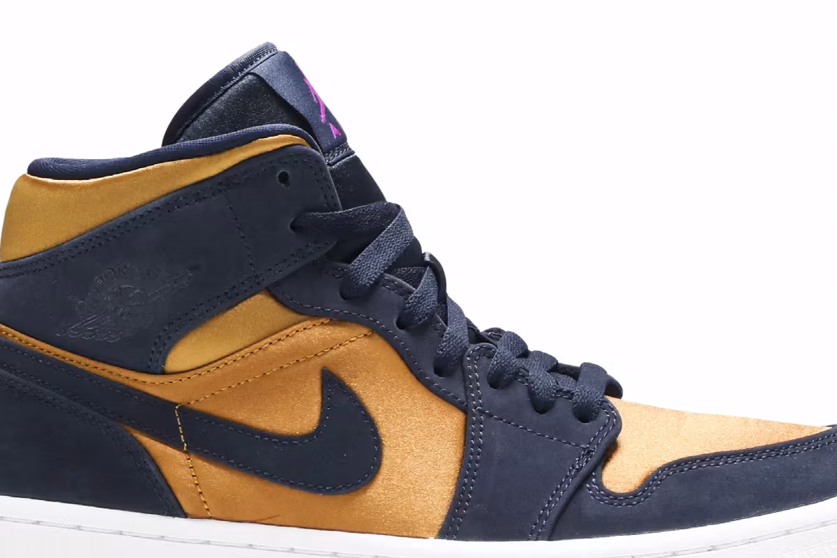 Air Jordan 1 Mid SE Premium Stain Gold, view 3