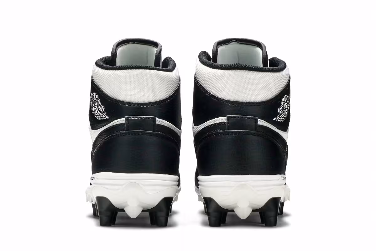 Air Jordan 1 Mid TD Cleat Black White, view 7