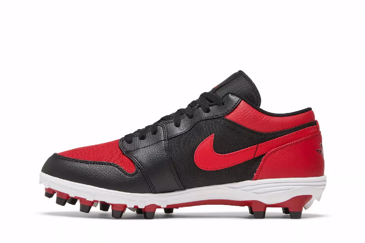 Air Jordan 1 Low TD Cleat Bred, view 4