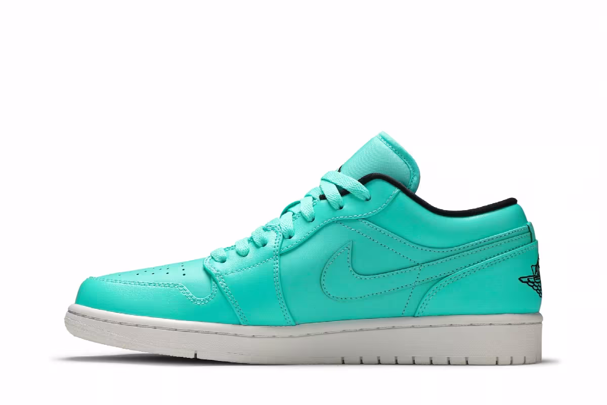 Air Jordan 1 Low Hyper Turquoise, view 4
