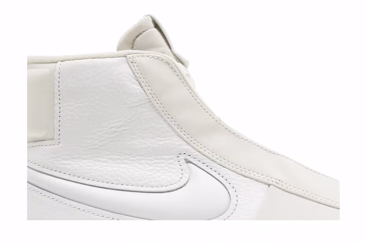 Nike Women's Blazer Mid Victory Summit White Light Cream, view 3