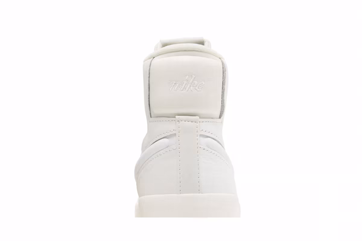 Nike Women's Blazer Mid Victory Summit White Light Cream, view 8