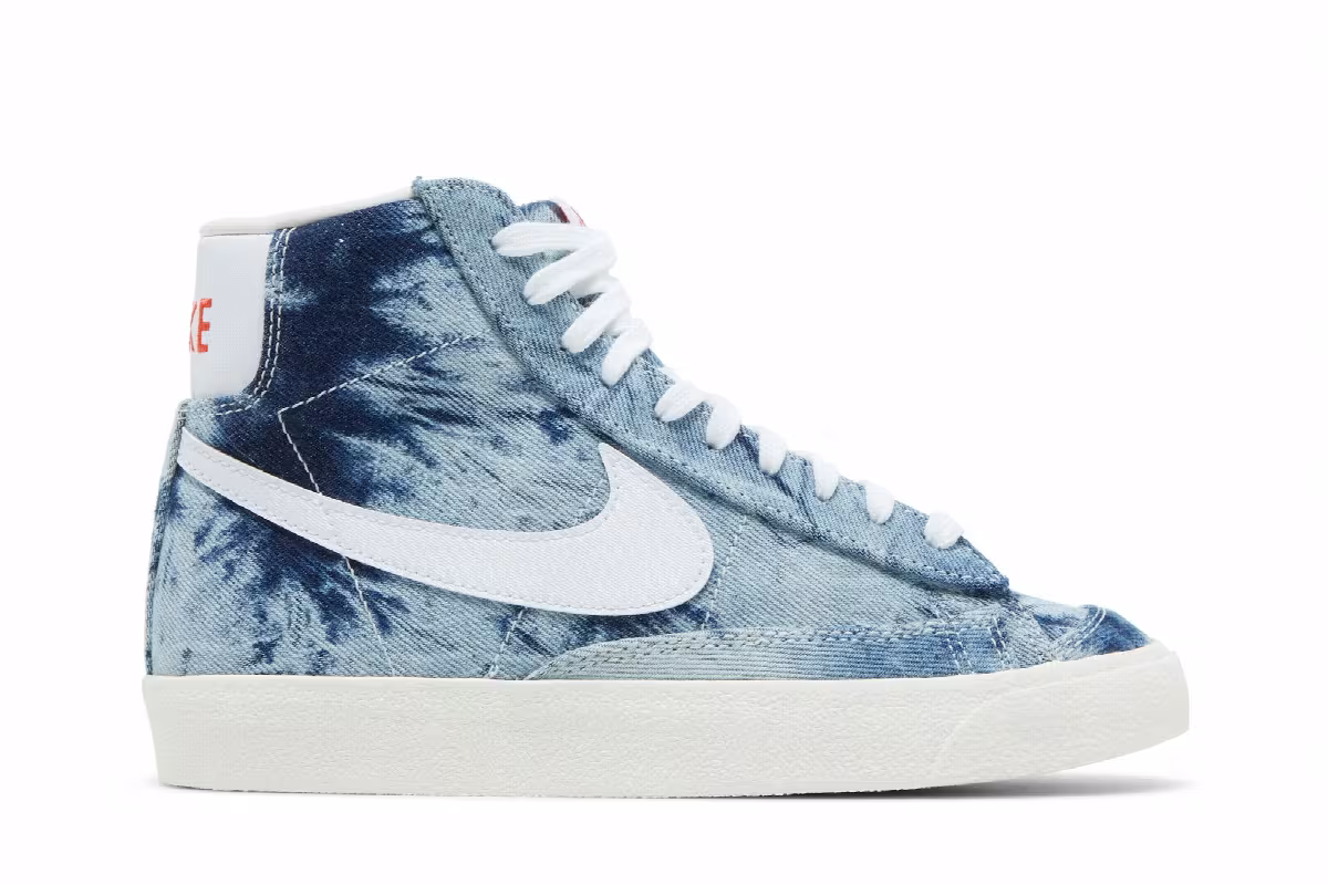 Nike Women's Blazer Mid Washed Denim, view 2